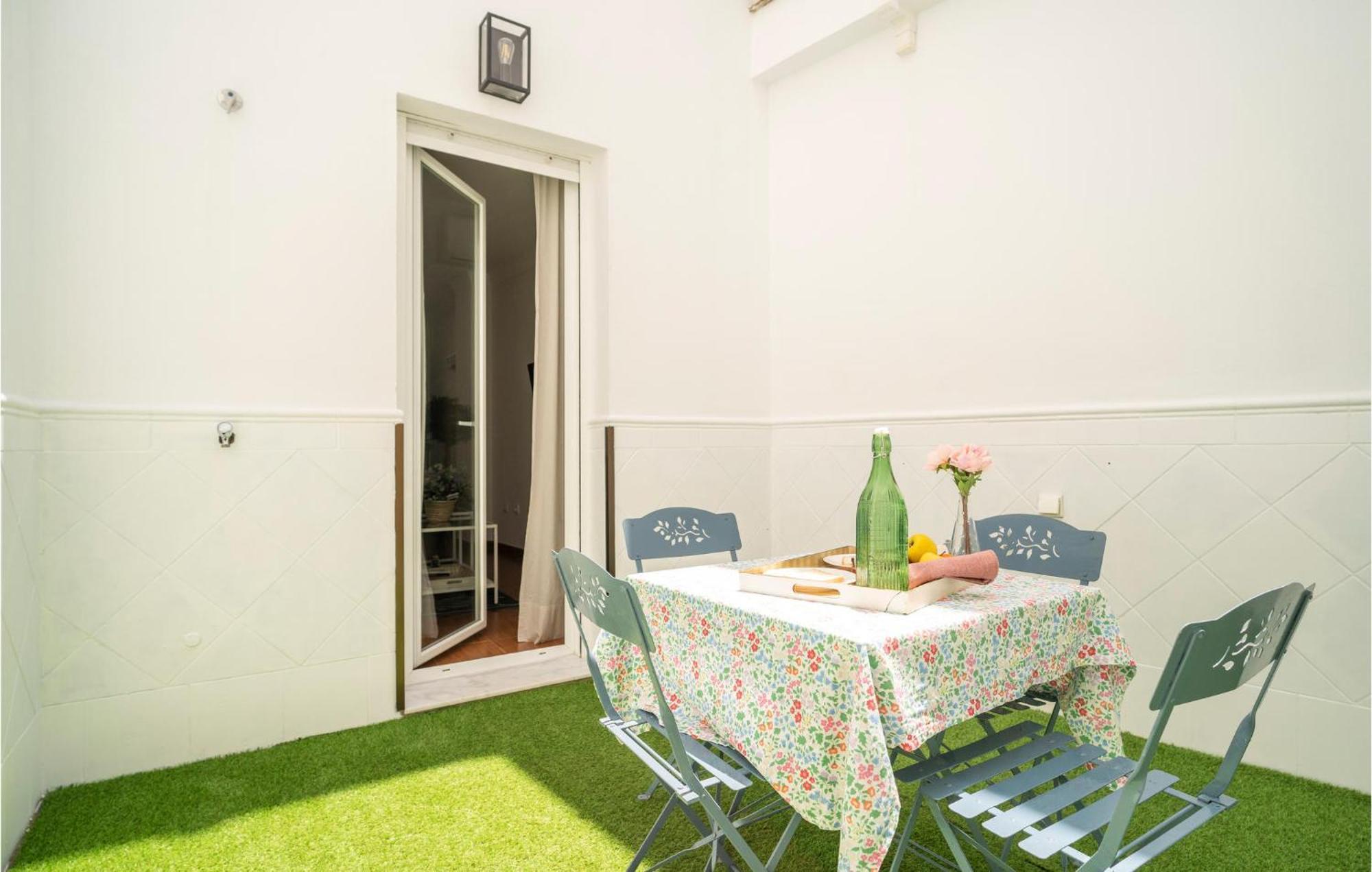 Pet Friendly Apartment In Jerez De La Frontera Eksteriør bilde