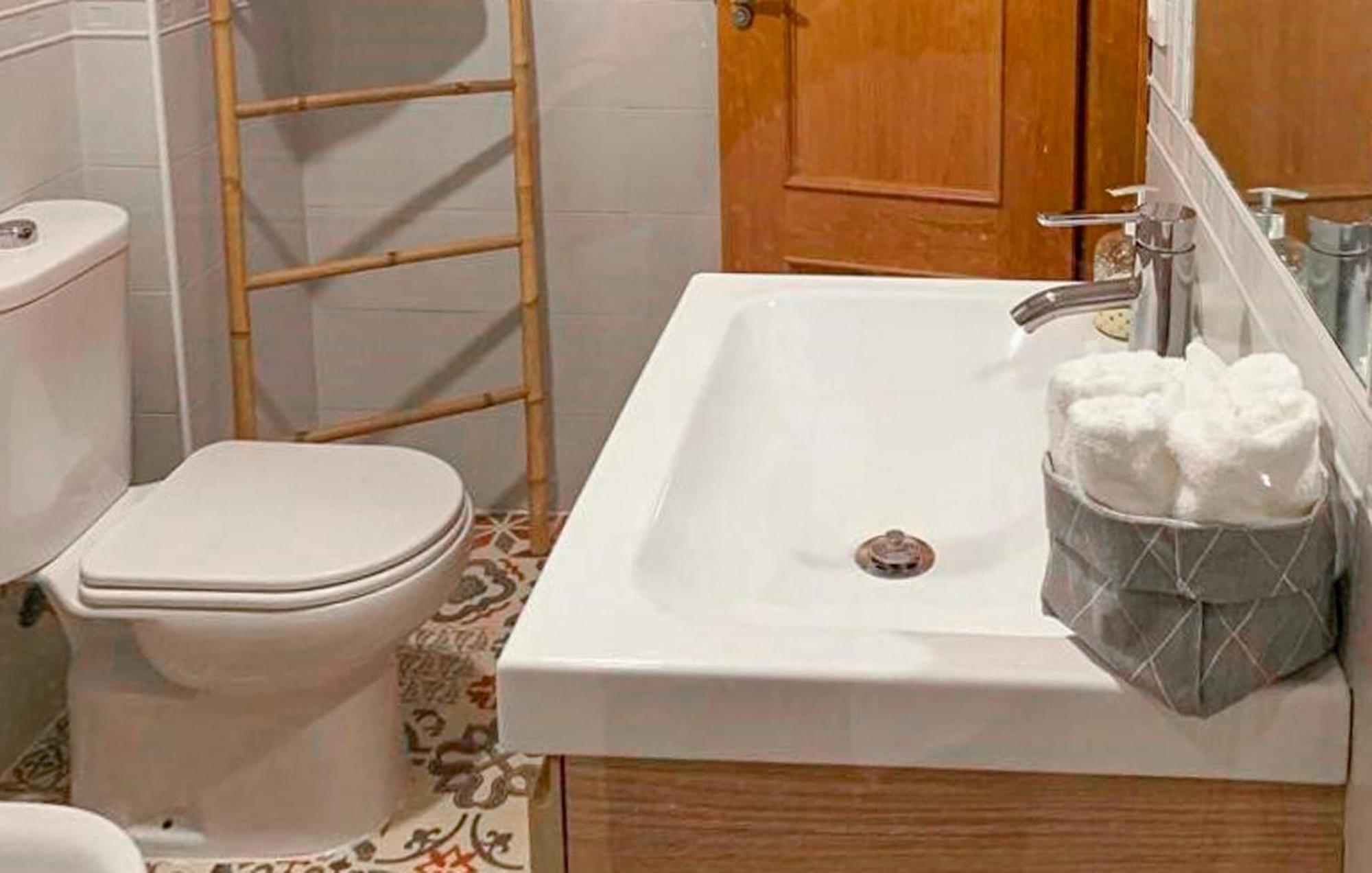 Pet Friendly Apartment In Jerez De La Frontera Eksteriør bilde